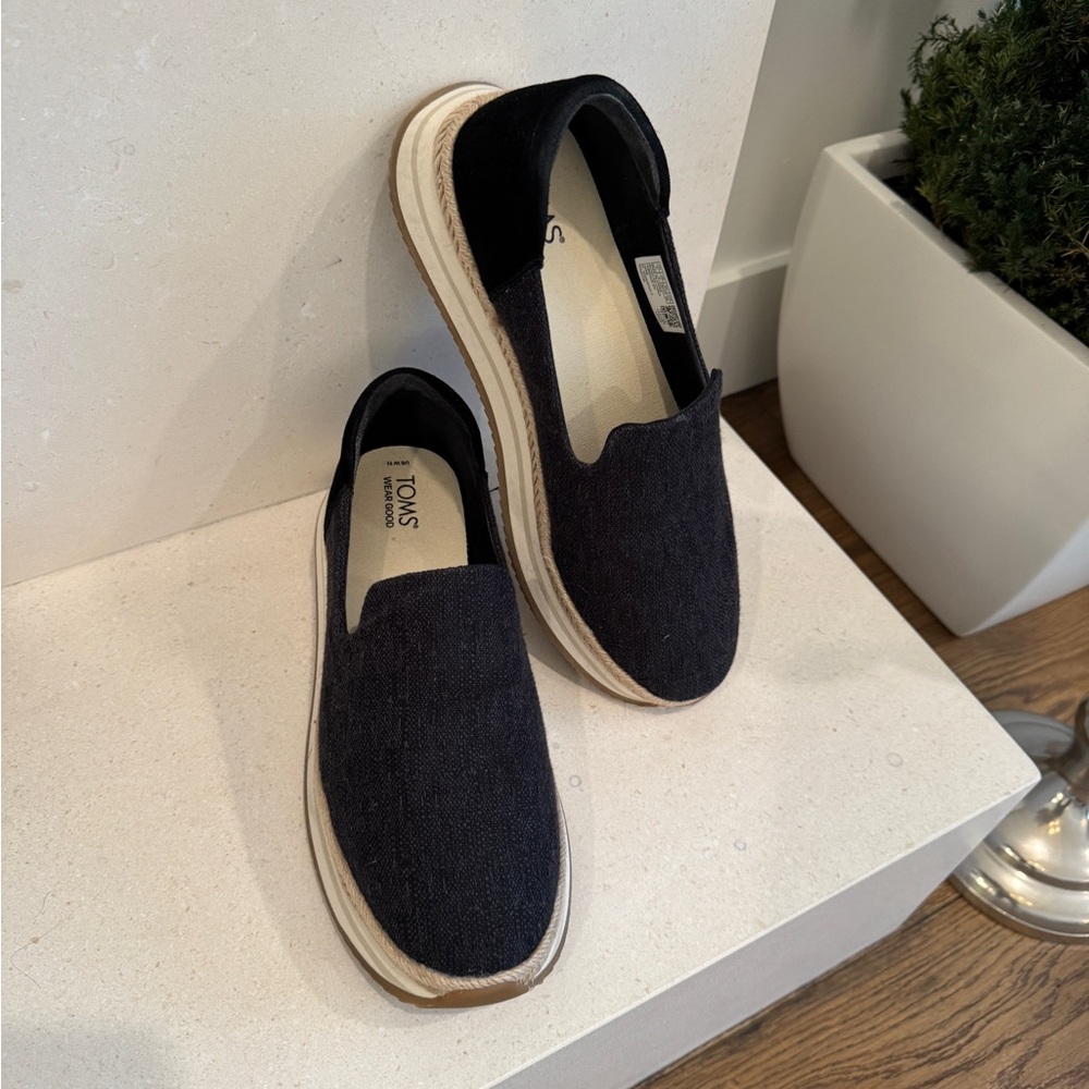 TOMS Black Slip-On Espadrille Loafers - Size 11